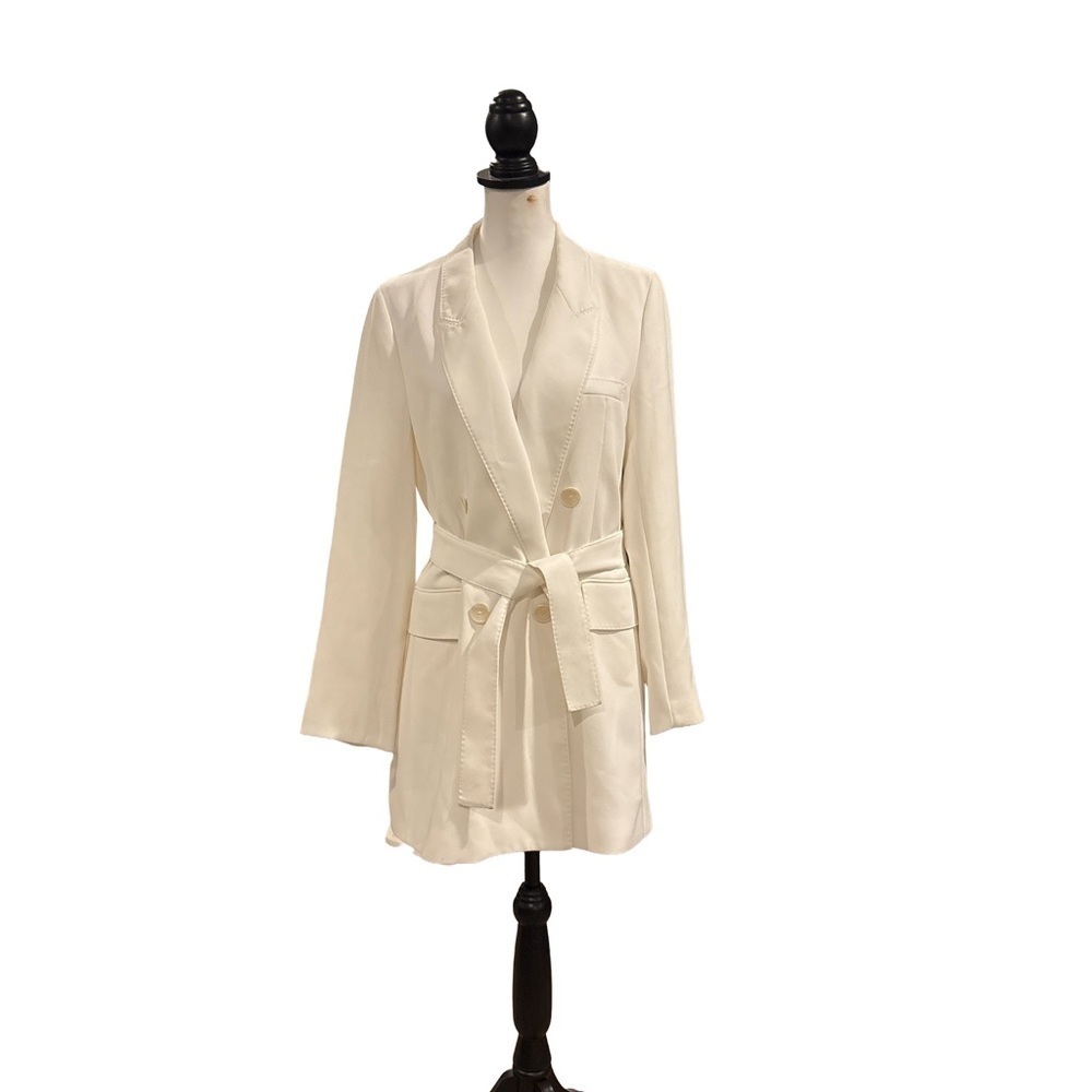 Zara Cream Women's Oversized Belted Blazer. Small. Like new!